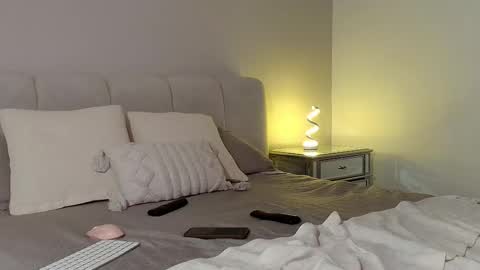 Snapshot of kathalove_1 chatting on 12, 2, 2026 Klove online show from 12, 2, 2026