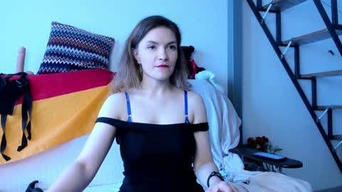 Snapshot of katherinemidnight chatting on 2, 2, 2025 Katherine online show from 2, 2, 2025