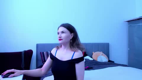 Snapshot of katherinemidnight chatting on 12, 10, 2025 Katherine online show from 12, 10, 2025