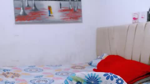 Snapshot of katherinne03 chatting on 29, 9, 2025 natalia online show from 29, 9, 2025
