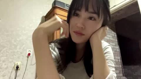 Snapshot of katherintrotto chatting on 25, 9, 2025 Ayumi online show from 25, 9, 2025