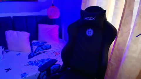 Snapshot of kathi_miler chatting on 17, 11, 2025 Kathi online show from 17, 11, 2025