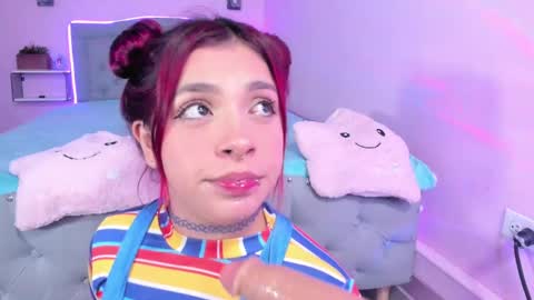 Snapshot of kathia_saenz chatting on 8, 3, 2025 Kathia online show from 8, 3, 2025