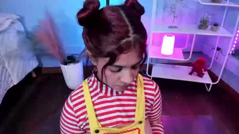 Snapshot of kathia_saenz chatting on 2, 10, 2025 Kathia online show from 2, 10, 2025