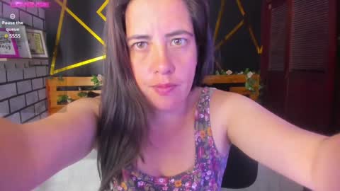 Snapshot of kathina_giraldo chatting on 4, 12, 2024 Paola online show from 4, 12, 2024