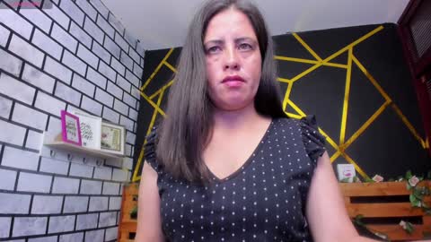 Snapshot of kathina_giraldo chatting on 10, 1, 2025 Paola online show from 10, 1, 2025