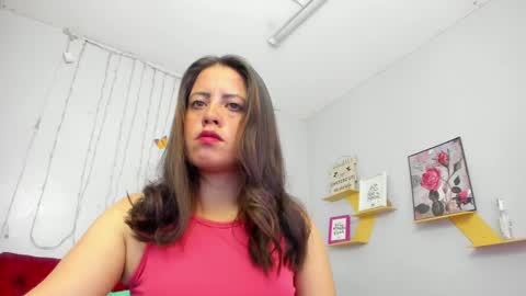 Snapshot of kathina_giraldo chatting on 1, 3, 2025 Paola online show from 1, 3, 2025