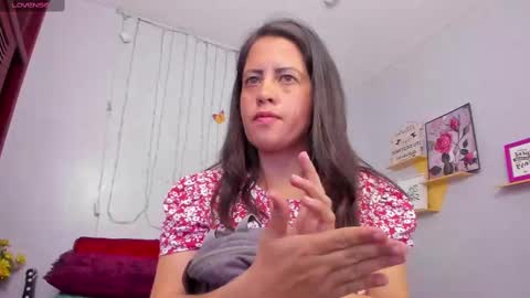 Snapshot of kathina_giraldo chatting on 8, 3, 2025 Paola online show from 8, 3, 2025