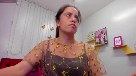 Snapshot of kathina_giraldo chatting on 11, 3, 2025 Paola online show from 11, 3, 2025