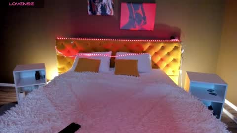 Snapshot of kathleendean chatting on 8, 2, 2025 Kathleen GTM 3 400-1000 Mon Wed Wed Sat Sun online show from 8, 2, 2025