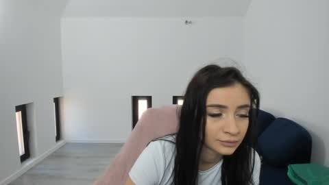 Snapshot of kathy_baby chatting on 6, 3, 2025 online show from 6, 3, 2025