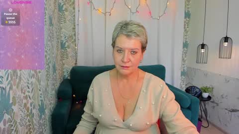 Snapshot of kathy_sunn chatting on 4, 1, 2025 Kathy online show from 4, 1, 2025
