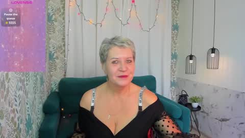 Snapshot of kathy_sunn chatting on 5, 1, 2025 Kathy online show from 5, 1, 2025