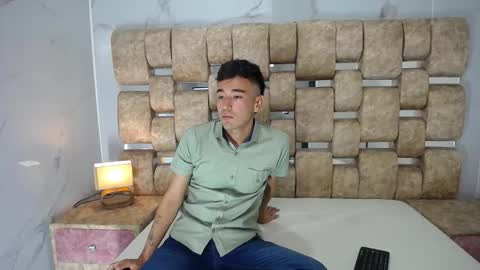 Kaht y Aiden online show from 12, 1, 2026