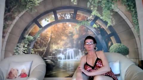 Snapshot of kathylovexxx chatting on 2, 4, 2026 Kathy online show from 2, 4, 2026