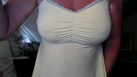 Snapshot of kathylovexxx chatting on 7, 7, 2026 Kathy online show from 7, 7, 2026