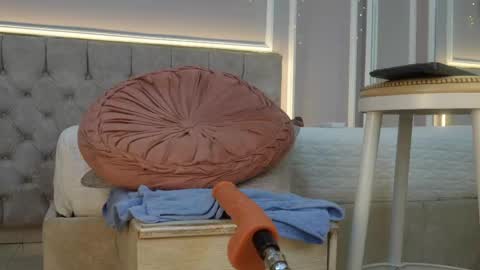 Katia Cute online show from 19, 4, 2026