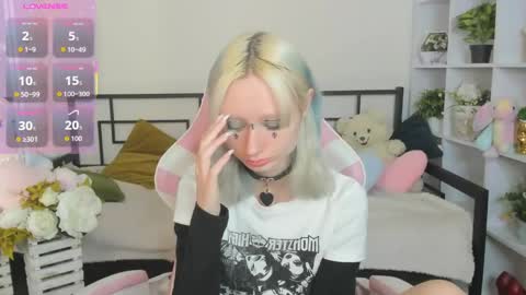 Katia  online show from 7, 5, 2026