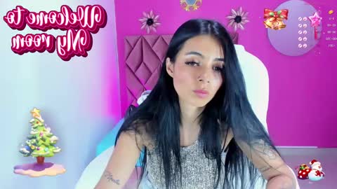 Snapshot of katia_sex25 chatting on 18, 12, 2024 Katia online show from 18, 12, 2024
