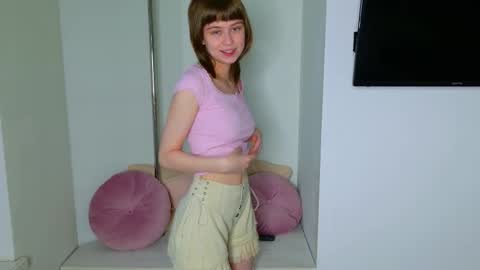 Snapshot of katie_ktk chatting on 20, 9, 2025 Katie online show from 20, 9, 2025