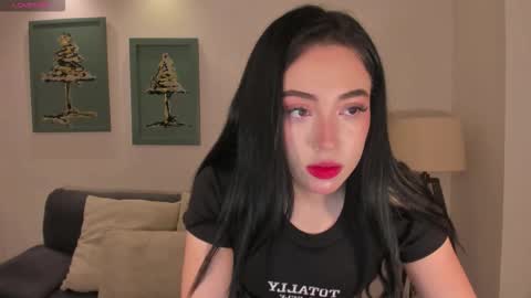 Snapshot of katieangel1 chatting on 3, 11, 2025 katieangel1 online show from 3, 11, 2025