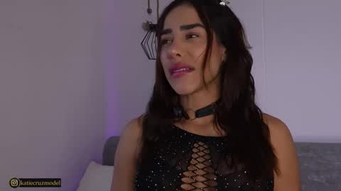 Katie online show from 2, 10, 2025