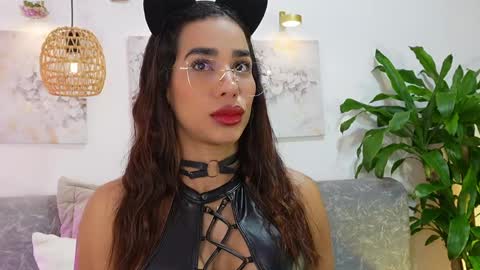 Snapshot of katiecruz_ chatting on 2, 6, 2026 Katie online show from 2, 6, 2026