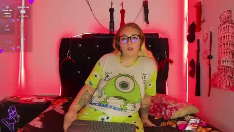 SHARON  KATIEE online show from 24, 4, 2026