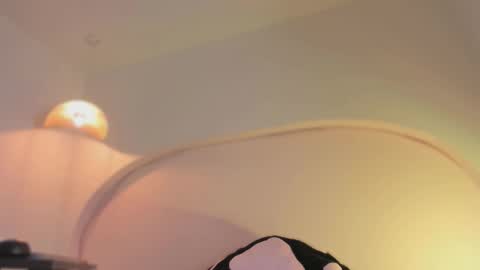 Snapshot of katiepeach_ chatting on 9, 10, 2025 Katy  IGPeach kat666 online show from 9, 10, 2025