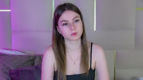 Snapshot of katiereeves chatting on 6, 2, 2026 katiereeves online show from 6, 2, 2026