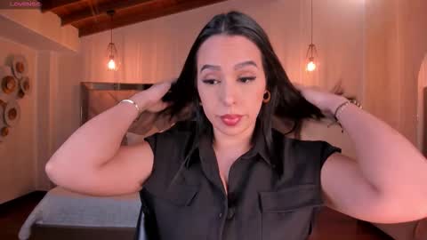 Snapshot of katiestonne chatting on 4, 10, 2025 Kate Stonne online show from 4, 10, 2025