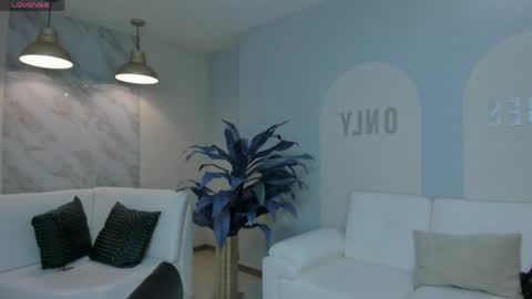 Snapshot of katiestonne chatting on 22, 3, 2026 Kate Stonne online show from 22, 3, 2026