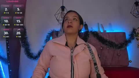 Snapshot of katiie_m chatting on 15, 11, 2025 Katie online show from 15, 11, 2025