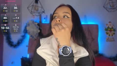 Snapshot of katiie_m chatting on 18, 11, 2025 Katie online show from 18, 11, 2025