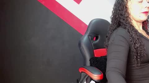 Katiuska online show from 4, 12, 2025