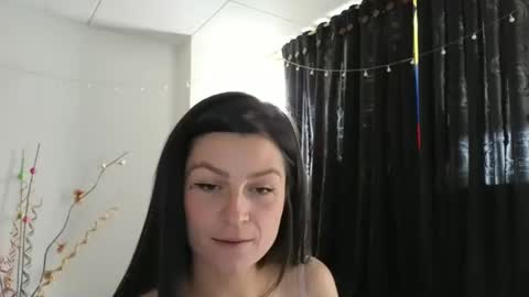 katalina online show from 14, 2, 2025