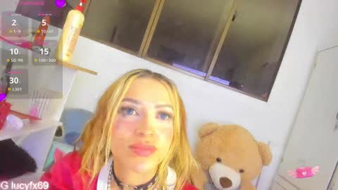 Snapshot of katlucy69 chatting on 1, 2, 2025 lucyfx69 INSTAGRAM online show from 1, 2, 2025
