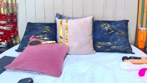 K A T L Y N  online show from 16, 2, 2025