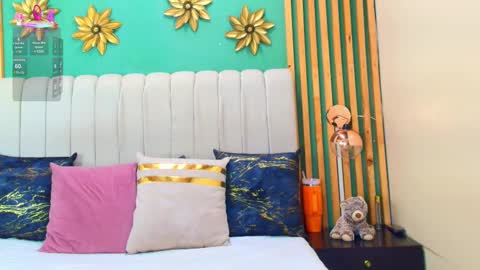 K A T L Y N  online show from 2, 3, 2025