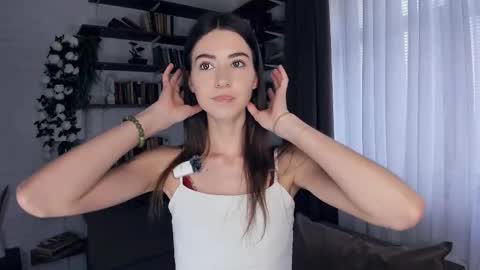 Kate Aurora online show from 16, 3, 2026