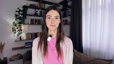 Kate Aurora online show from 18, 3, 2026