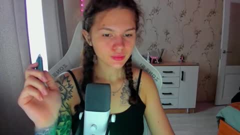 Snapshot of katrinasoul chatting on 14, 10, 2025 Katty online show from 14, 10, 2025