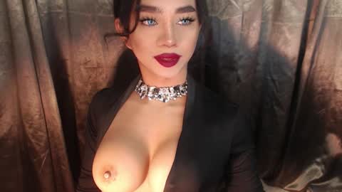 Snapshot of katrinathegreat chatting on 8, 10, 2025 katrinathegreat online show from 8, 10, 2025