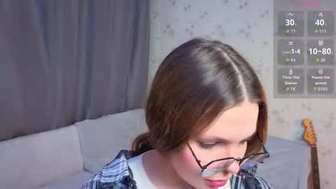 Hello im Caroline online show from 18, 3, 2026