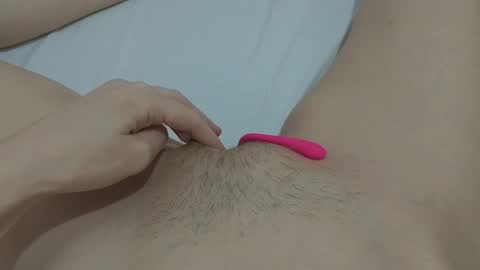 Snapshot of katrinna_arinna chatting on 12, 1, 2025 katrina dont forget to give me thumbs up online show from 12, 1, 2025