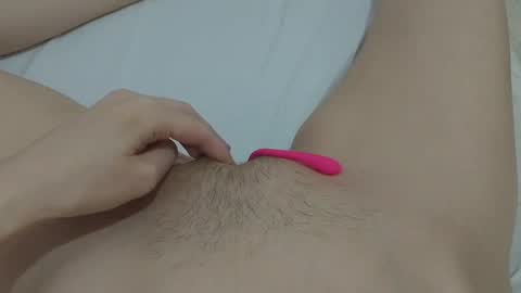 Snapshot of katrinna_arinna chatting on 25, 1, 2025 katrina dont forget to give me thumbs up online show from 25, 1, 2025