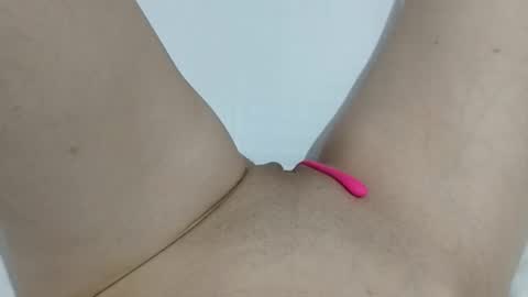 Snapshot of katrinna_arinna chatting on 12, 1, 2026 katrina dont forget to give me thumbs up online show from 12, 1, 2026