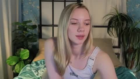 katt_yy online show from 31, 7, 2026