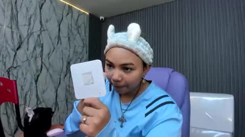 katteyes_ online show from 23, 3, 2026