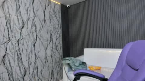 katteyes_ online show from 21, 4, 2026
